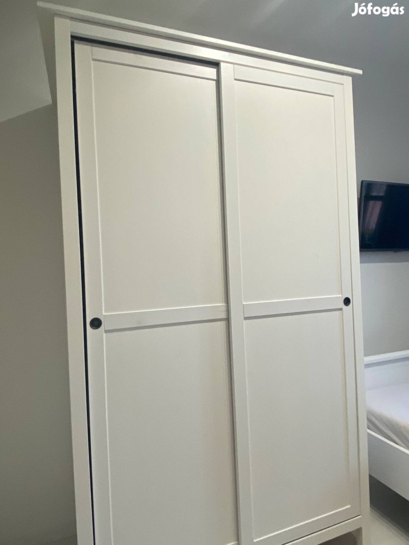 Ikea Hemnes gardróbszekrény