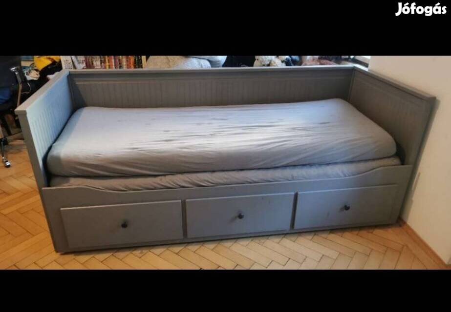 Ikea Hemnes szürke kanapéágy matracokkal