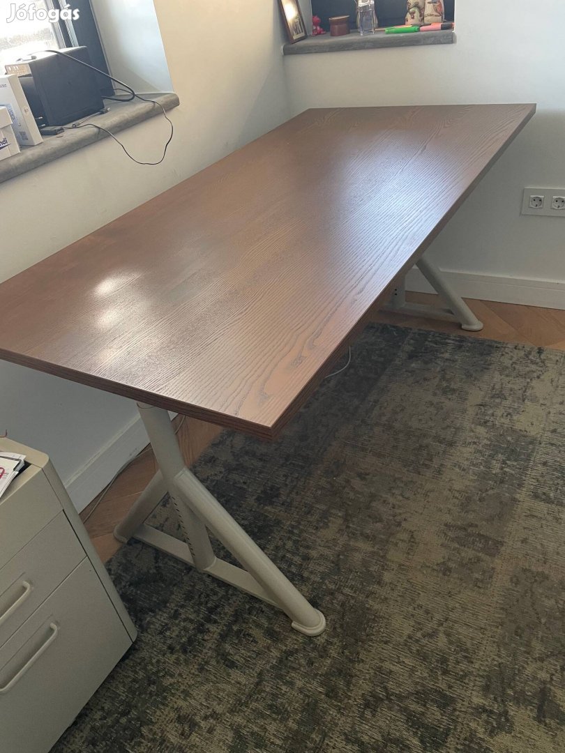 Ikea Idasen íróasztal