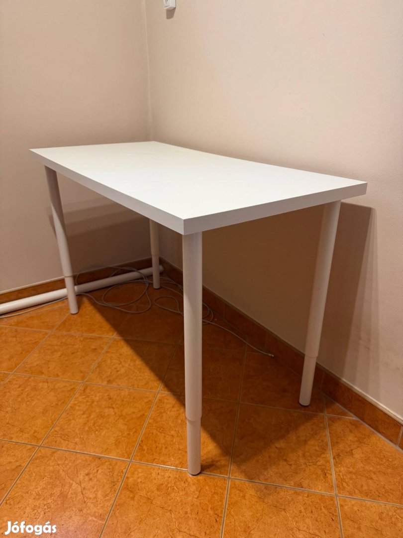 Ikea Linmon íróasztal