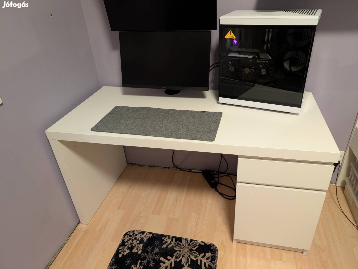 Ikea Malm íróasztal számítógép asztal irodai asztal