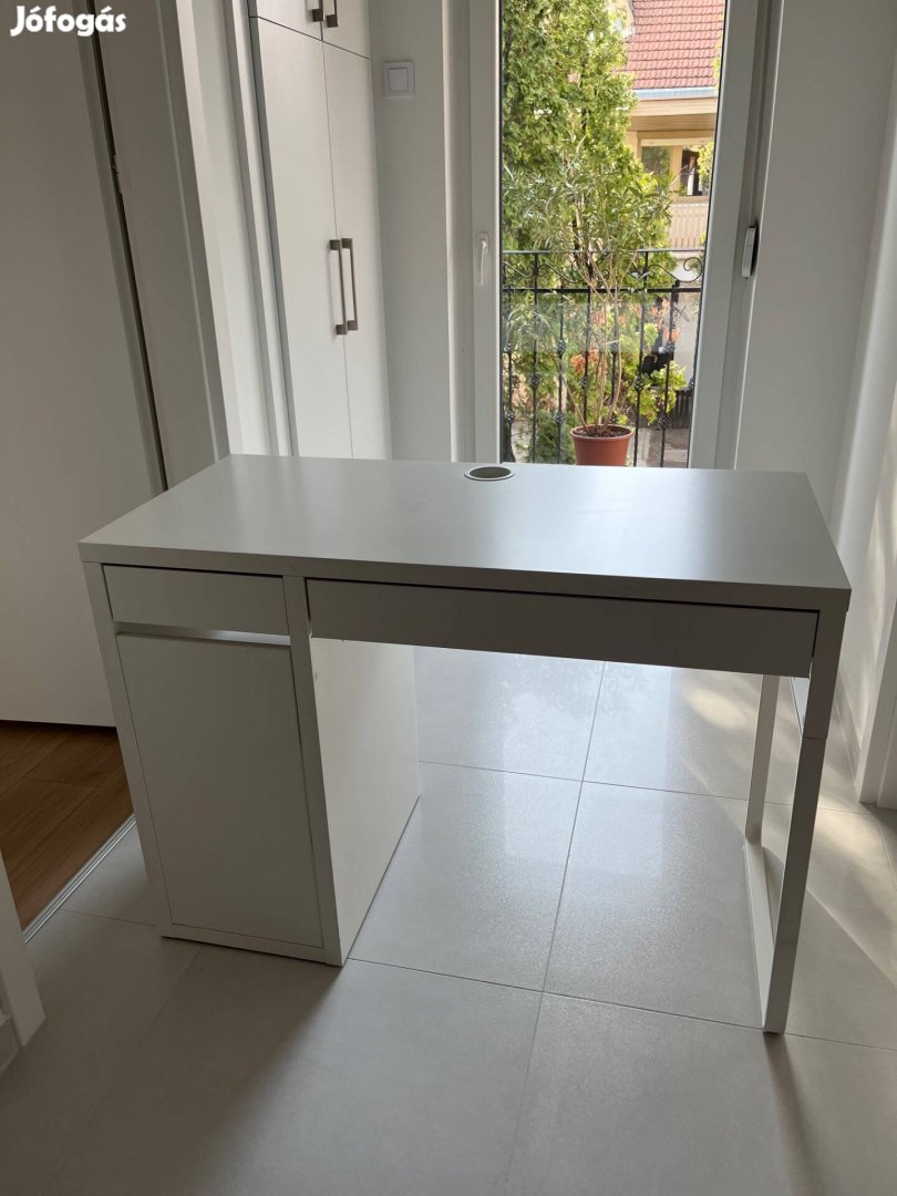 Ikea Micke íróasztal