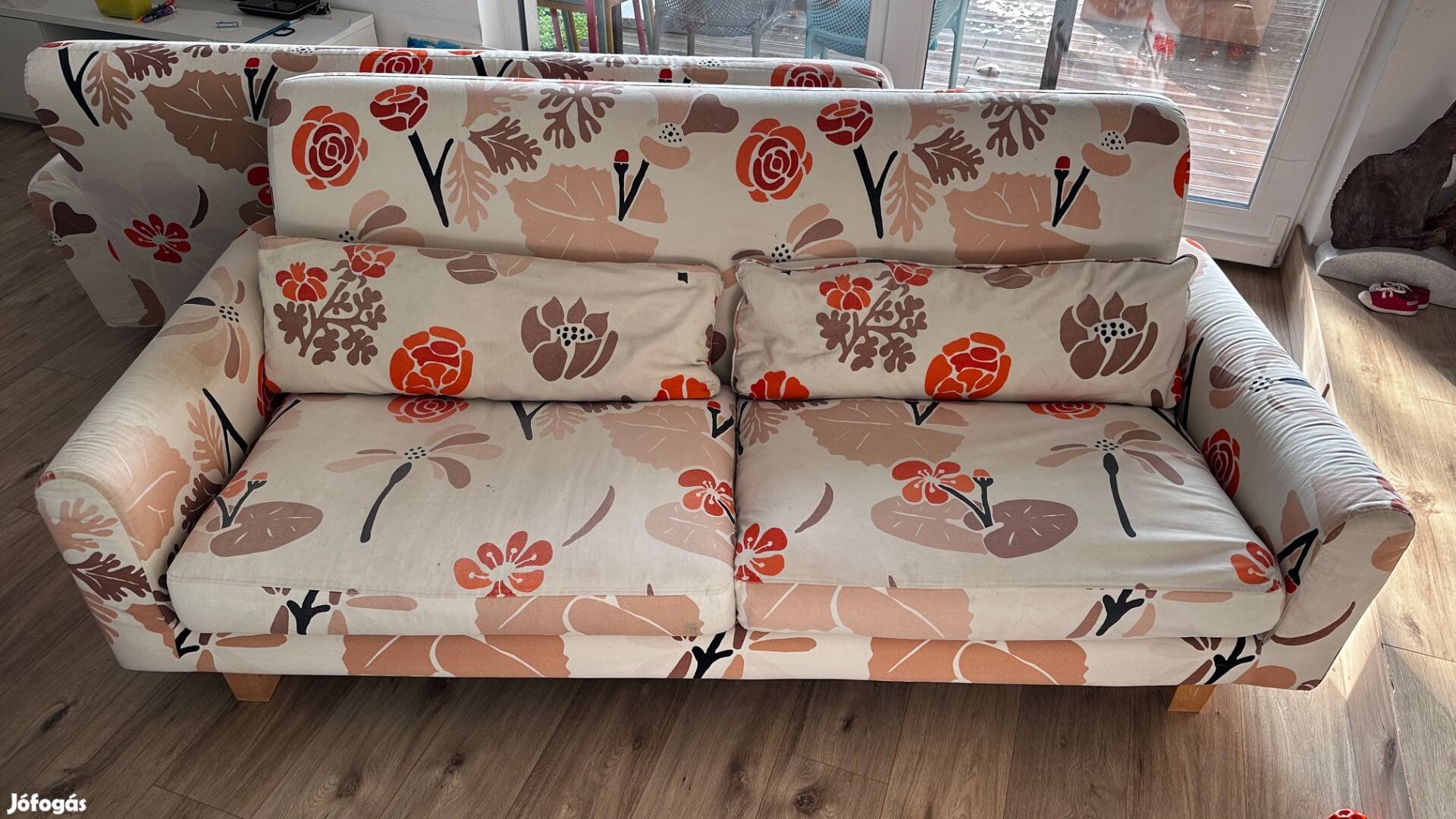 Ikea Nikkala háromszemélyes kanapé eladó, használt, 2db egyforma