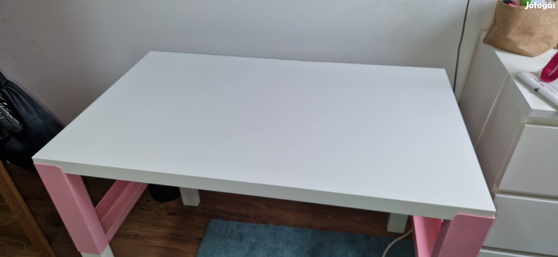 Ikea Pahl pink-fehér íróasztal állítható magassággal