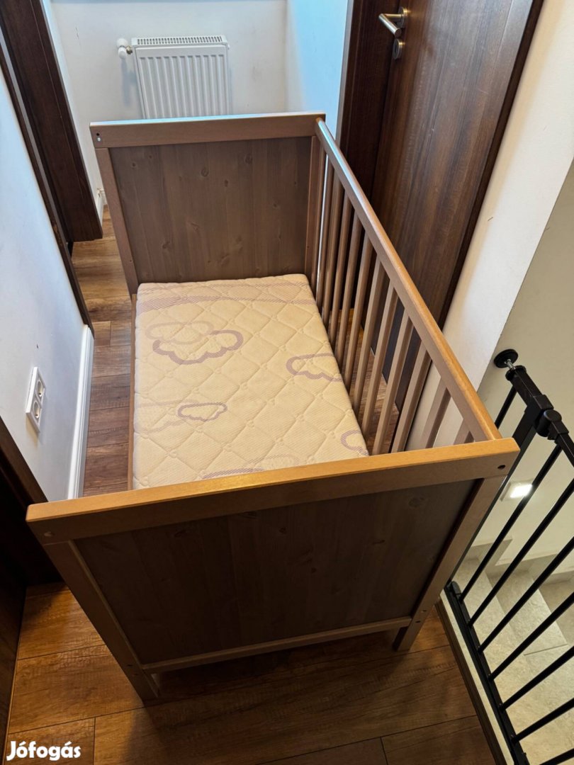 Ikea Sundvik babaágy + Traumland hideghab matrac