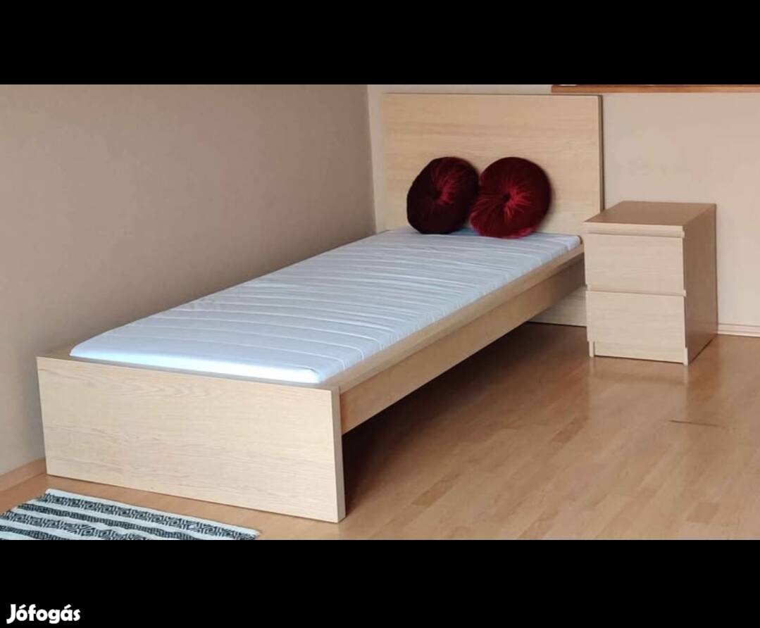 Ikea ágy éjjeli szekrénnyel