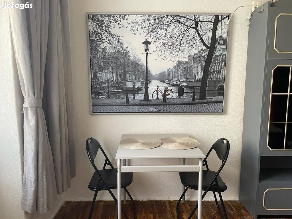 Ikea asztal világos szürke 67x67x75 cm