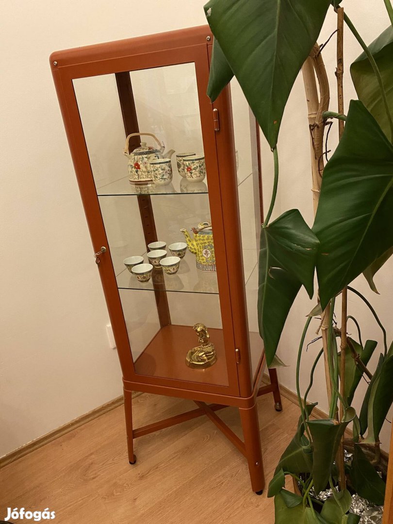 Ikea design vitrin
