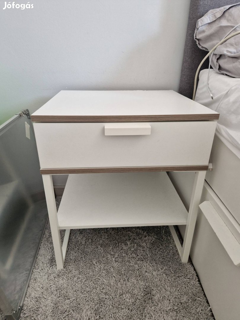 Ikea éjjeliszekrény 