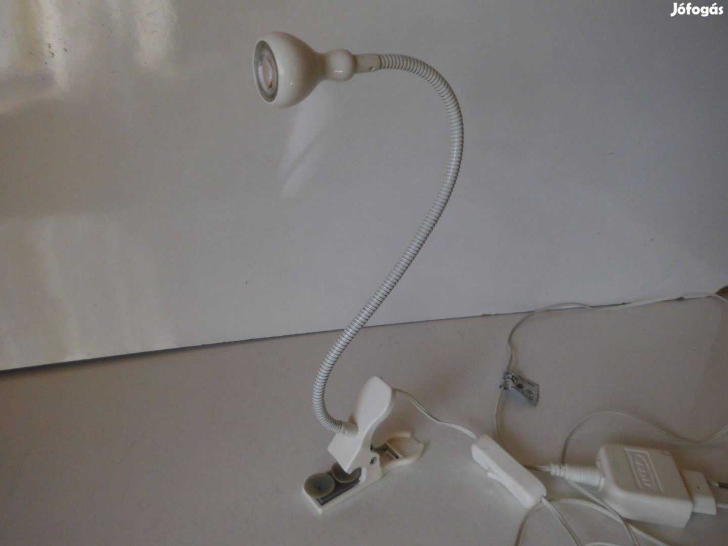 Ikea fehér színű LED lámpa kapcsolóval