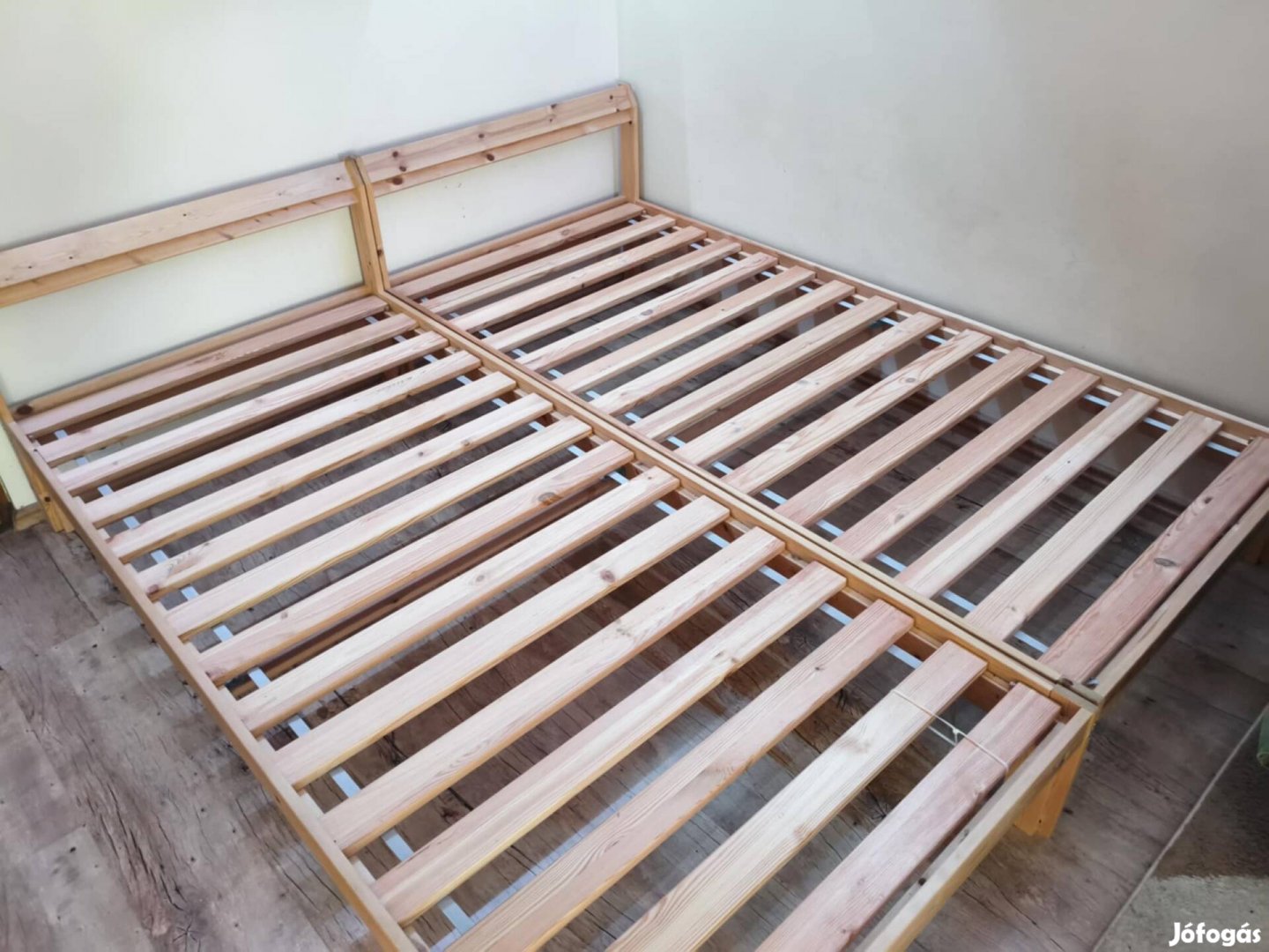 Ikea fenyőágy 2 db 90x200 és 2 db zsákrúgós matrac
