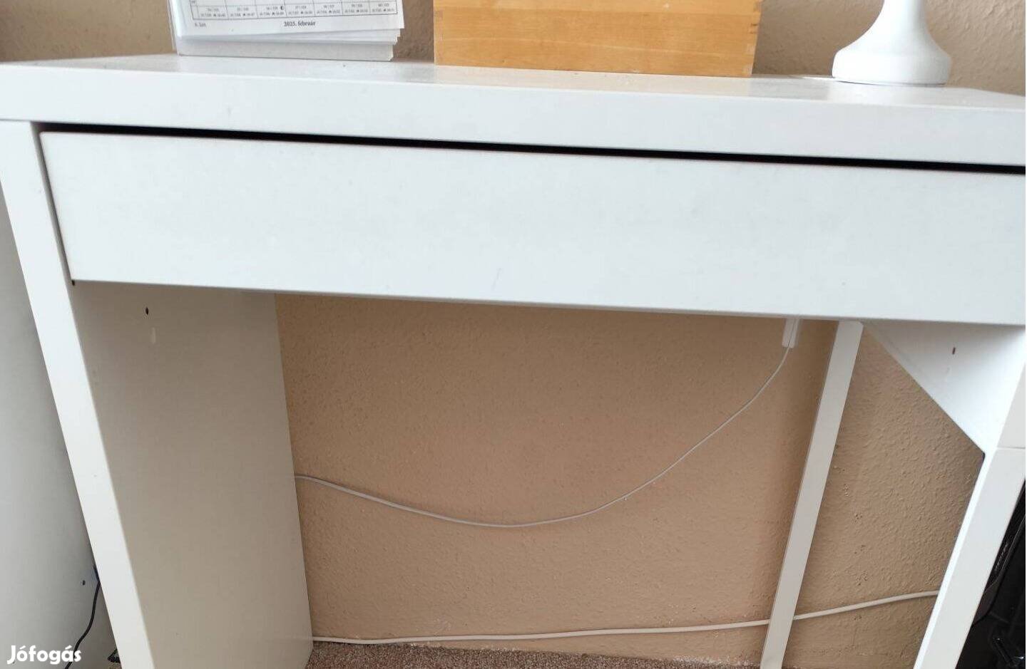 Ikea íróasztal
