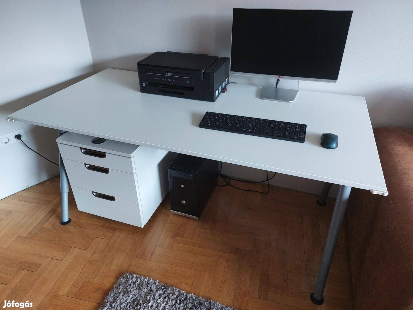 Ikea íróasztal és konténer eladó