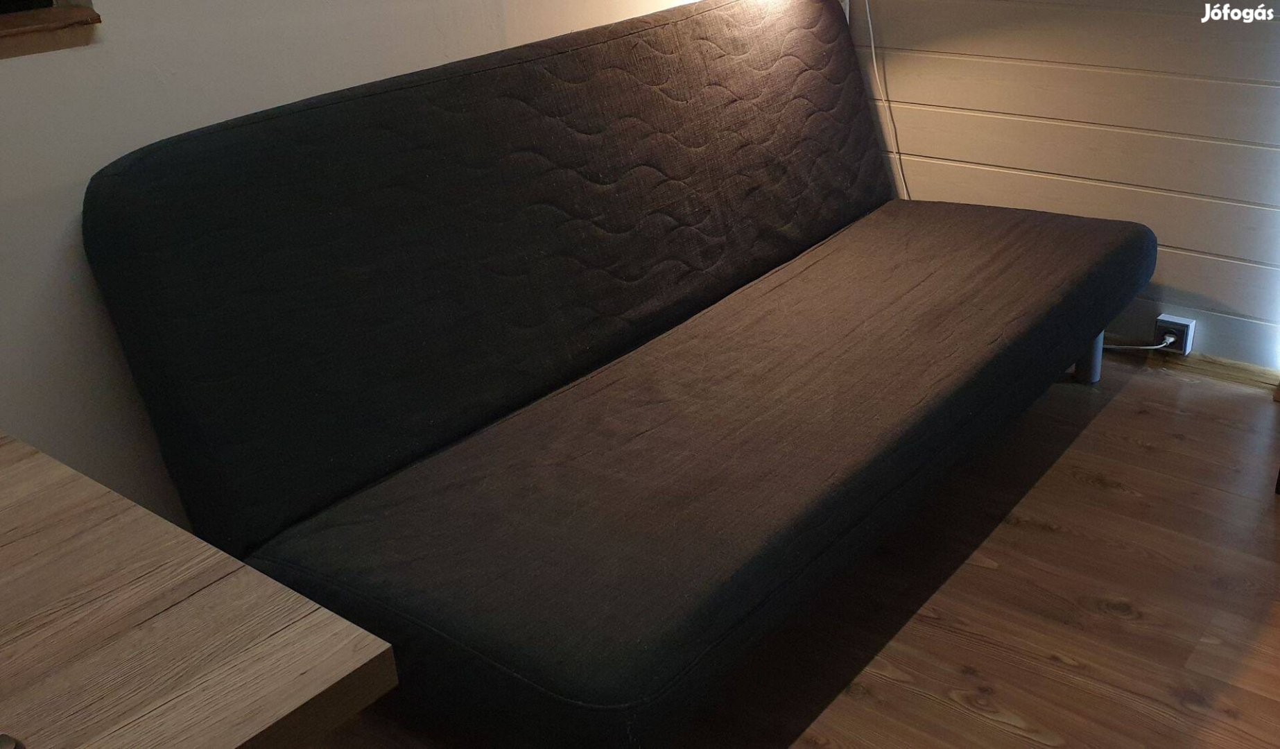 Ikea kinyitható megkímélt kanapé vastag huzattal