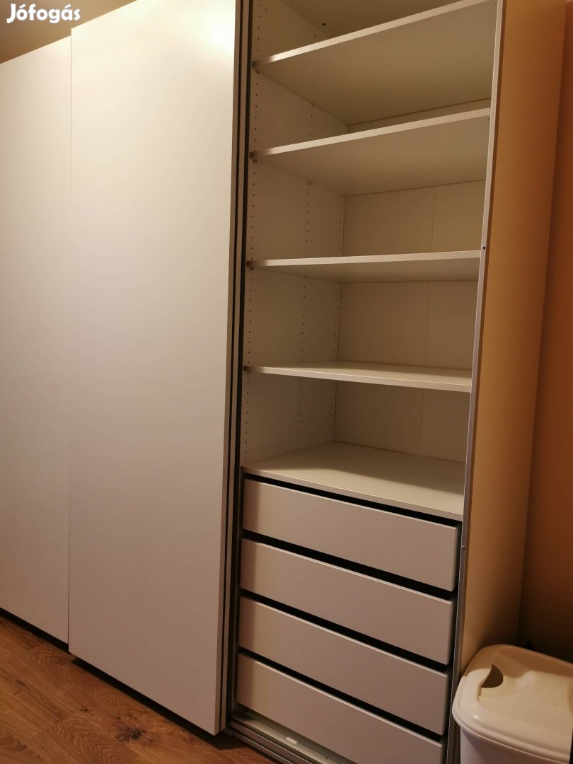 Ikea pax gardrób szekrény 