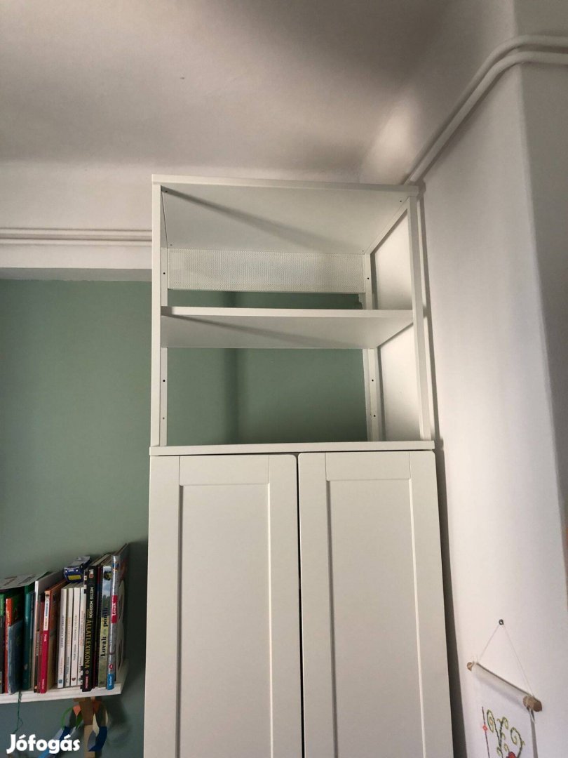 Ikea platsa nyitott szekrény