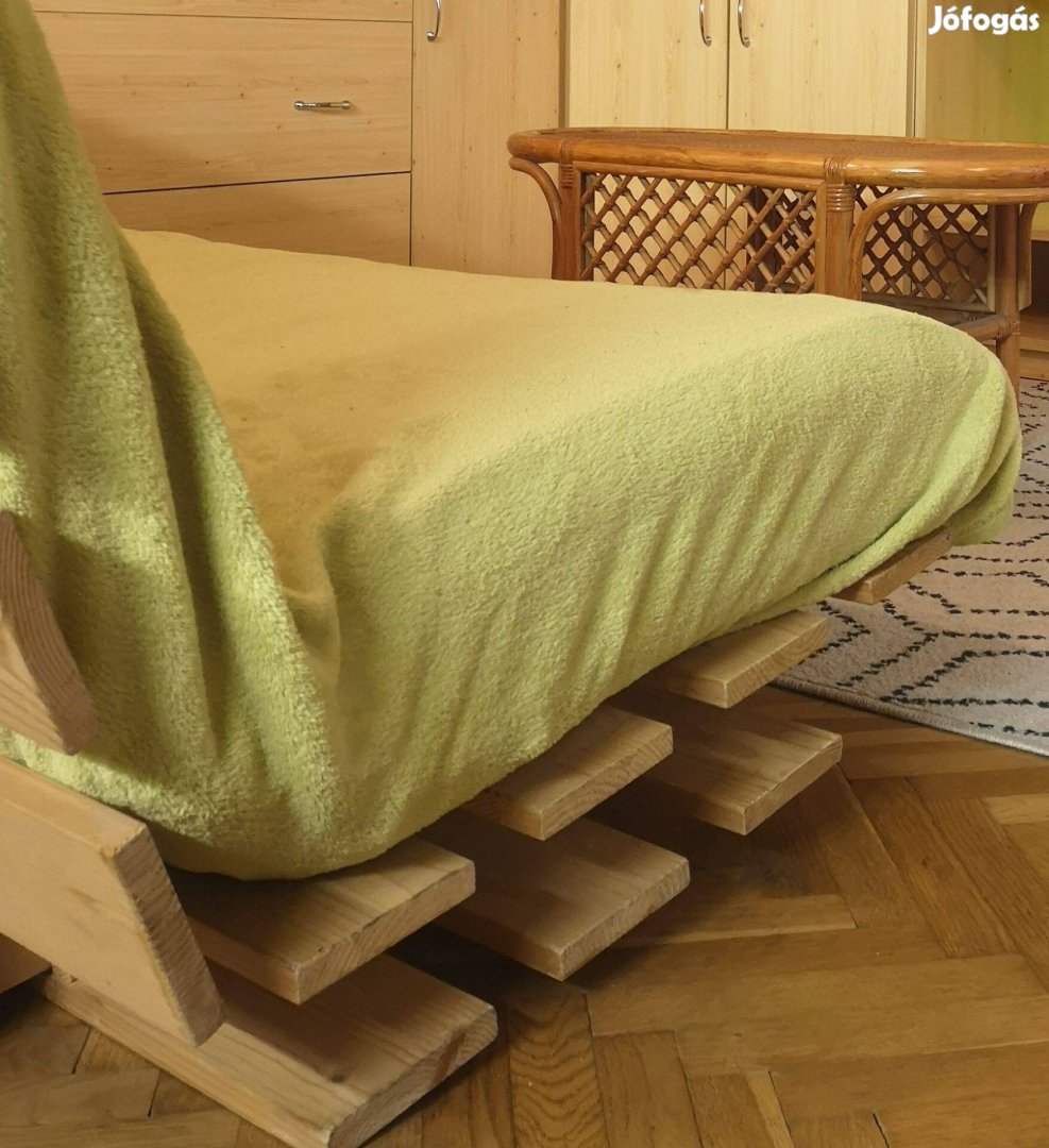 Ikeás futon kanapé