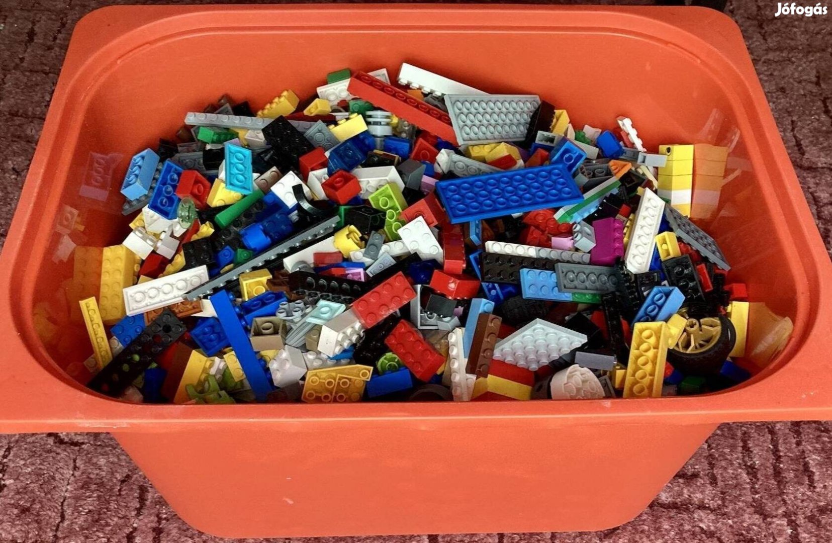 Ikeás rekesznyi Lego Classic darabok. 5 kg