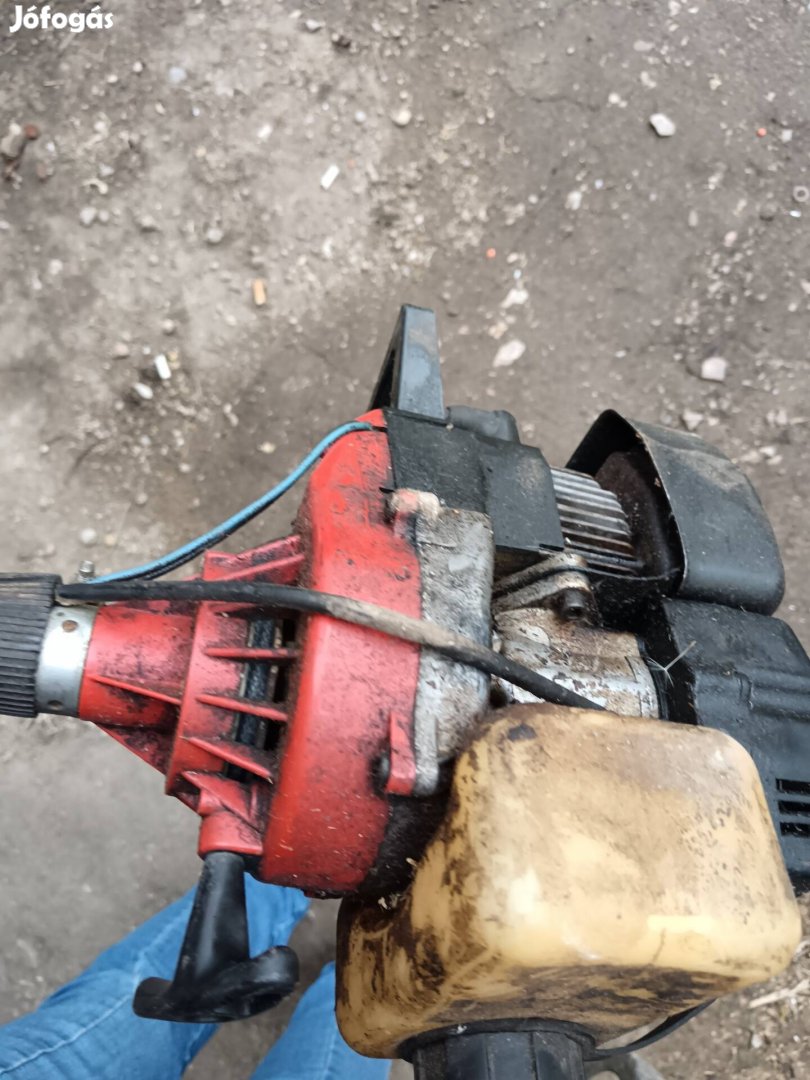 Ikra benzin motoros fukasza eladó 