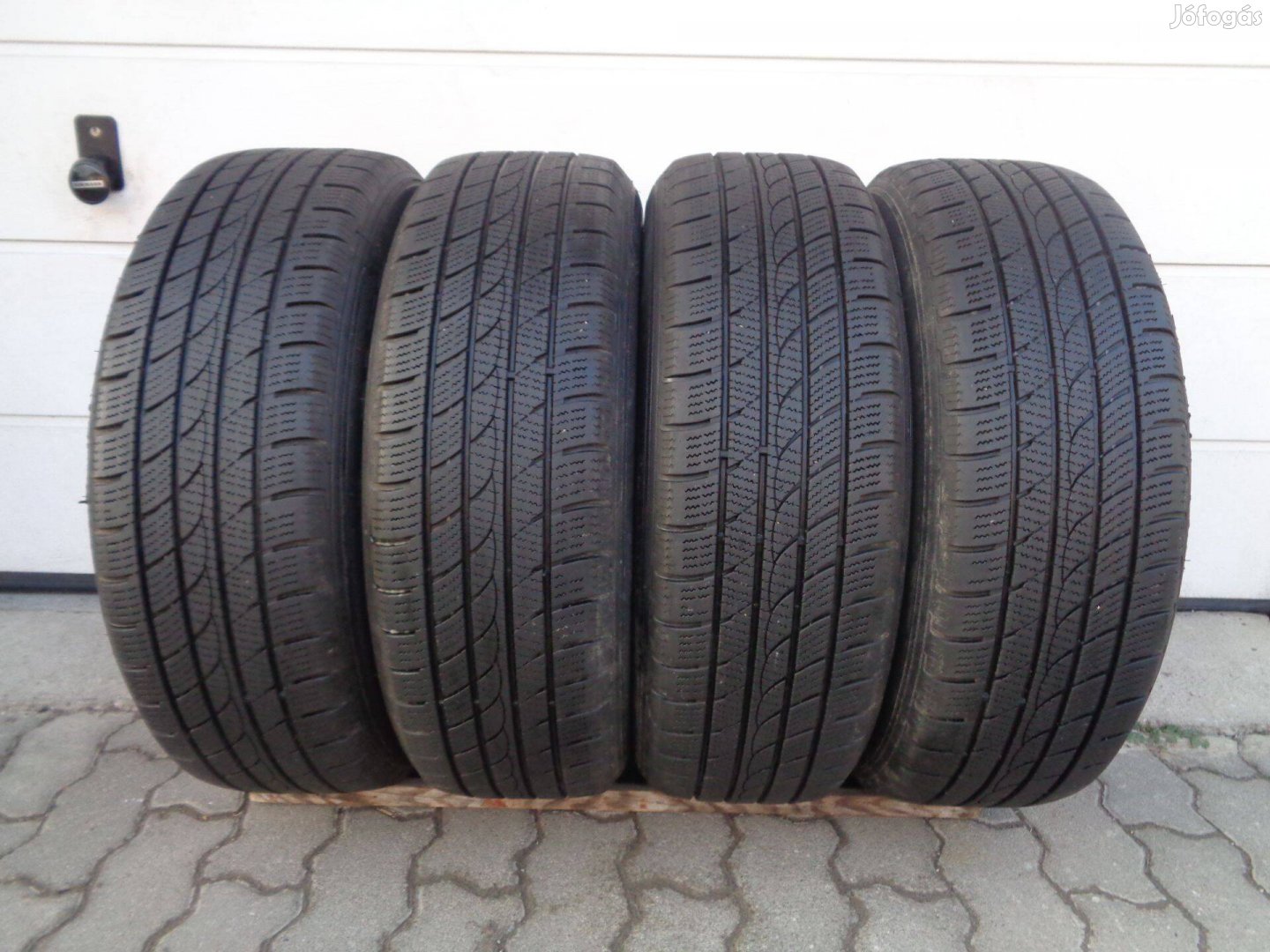 Imperial 225/65R17 téli gumi 6-6.5mm-es mintával eladó