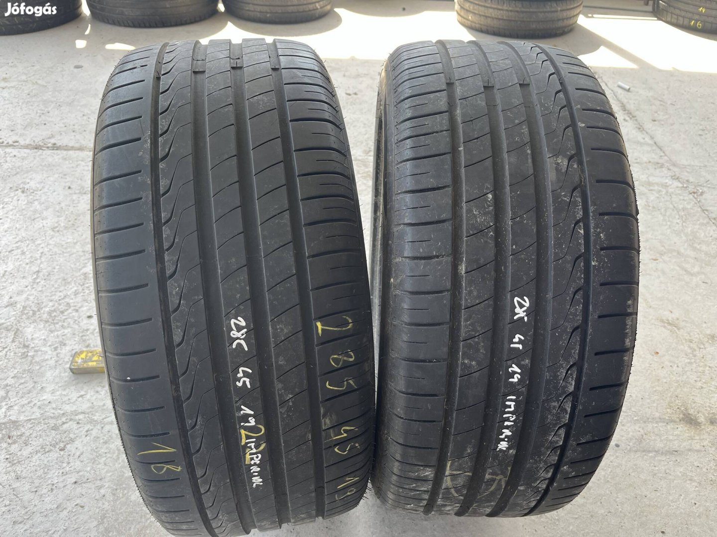 Imperial 285 45 R19