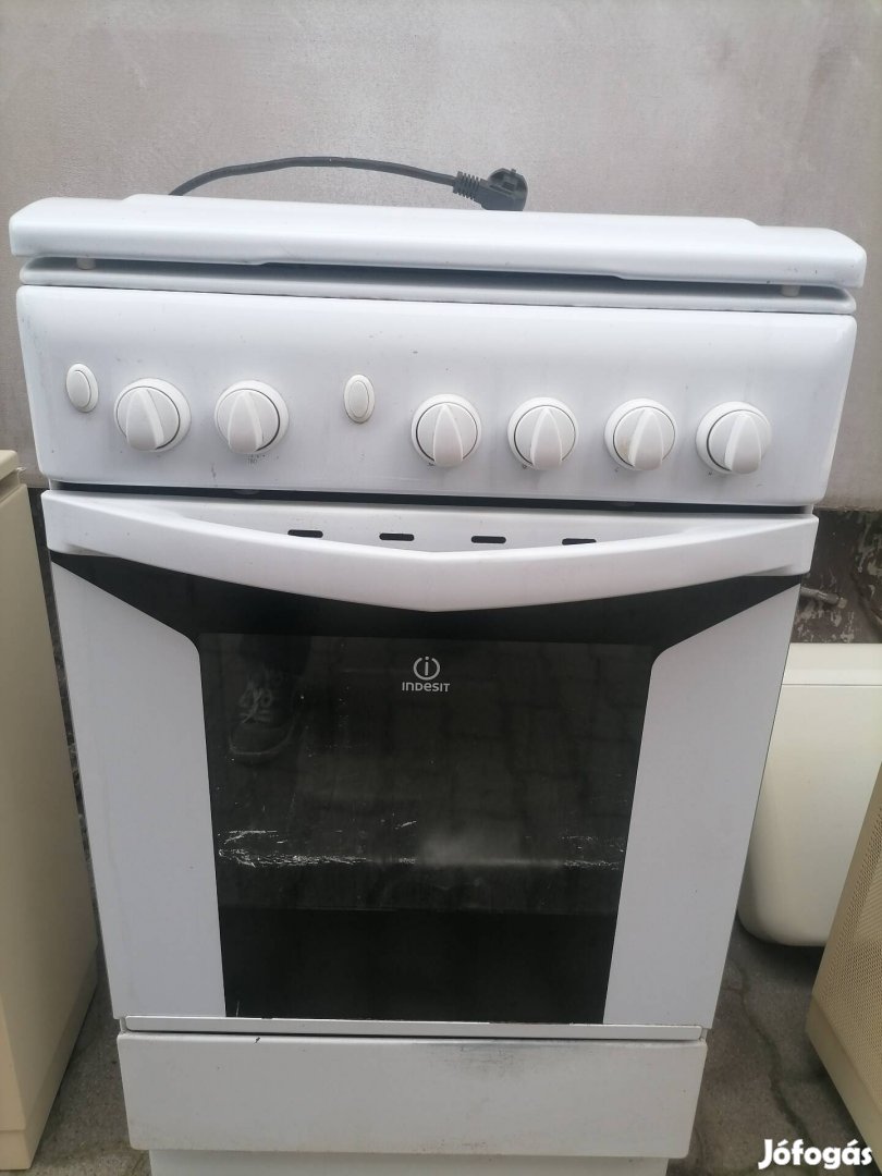 Indesit 4 lángos gáztűzhely 