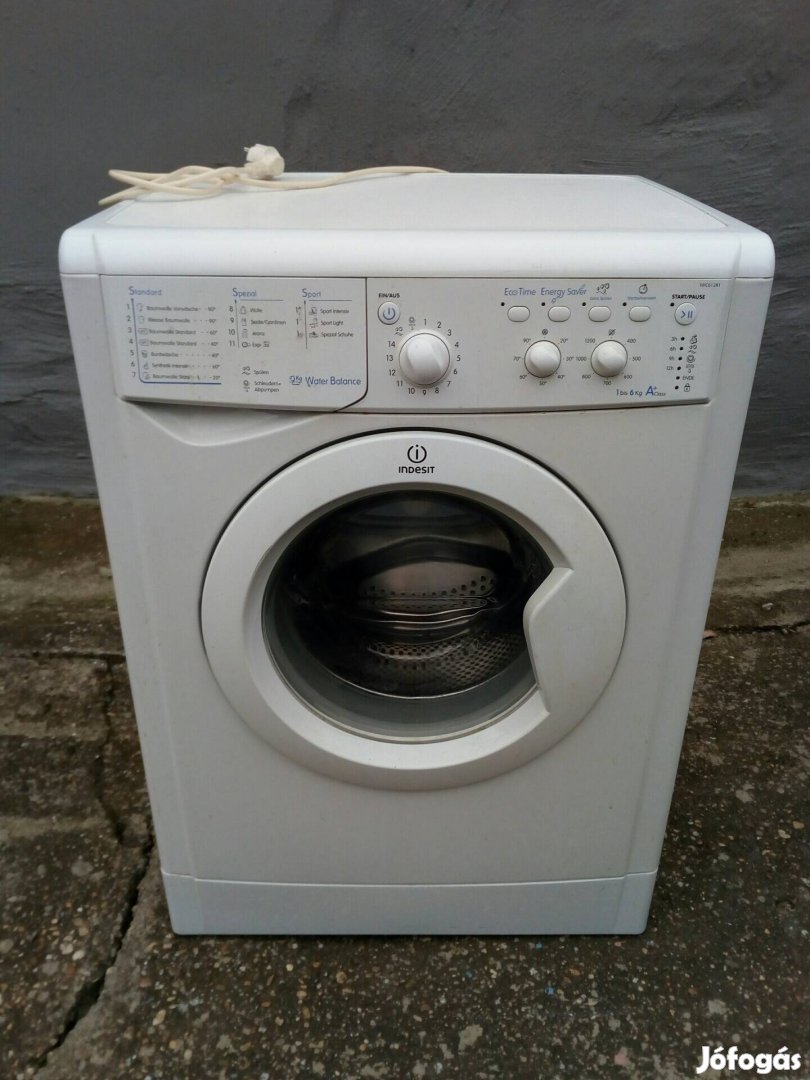 Indesit 5 kg 1000c mosógép 45 cm keskeny fajta