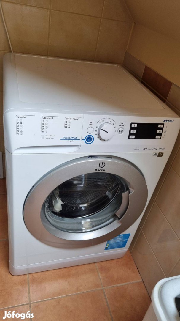 Indesit 9kg mosógép