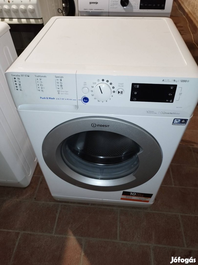 Indesit Bwe91284 inverteres 9kg előltöltös mosógép 