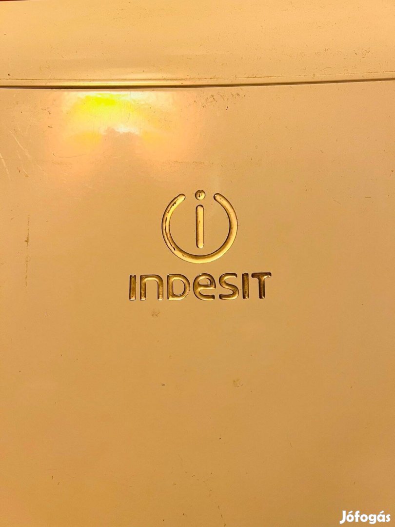 Indesit Hűtőszekrény