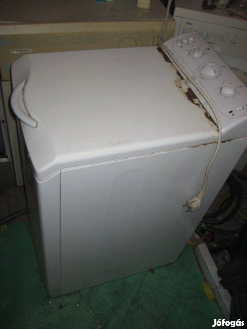 Indesit WT102 automata mosógép felültöltős hibás