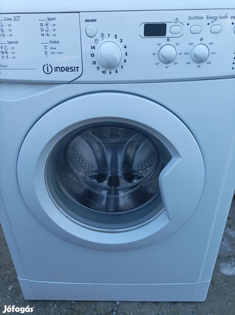 Indesit elöltöltős mosógép 