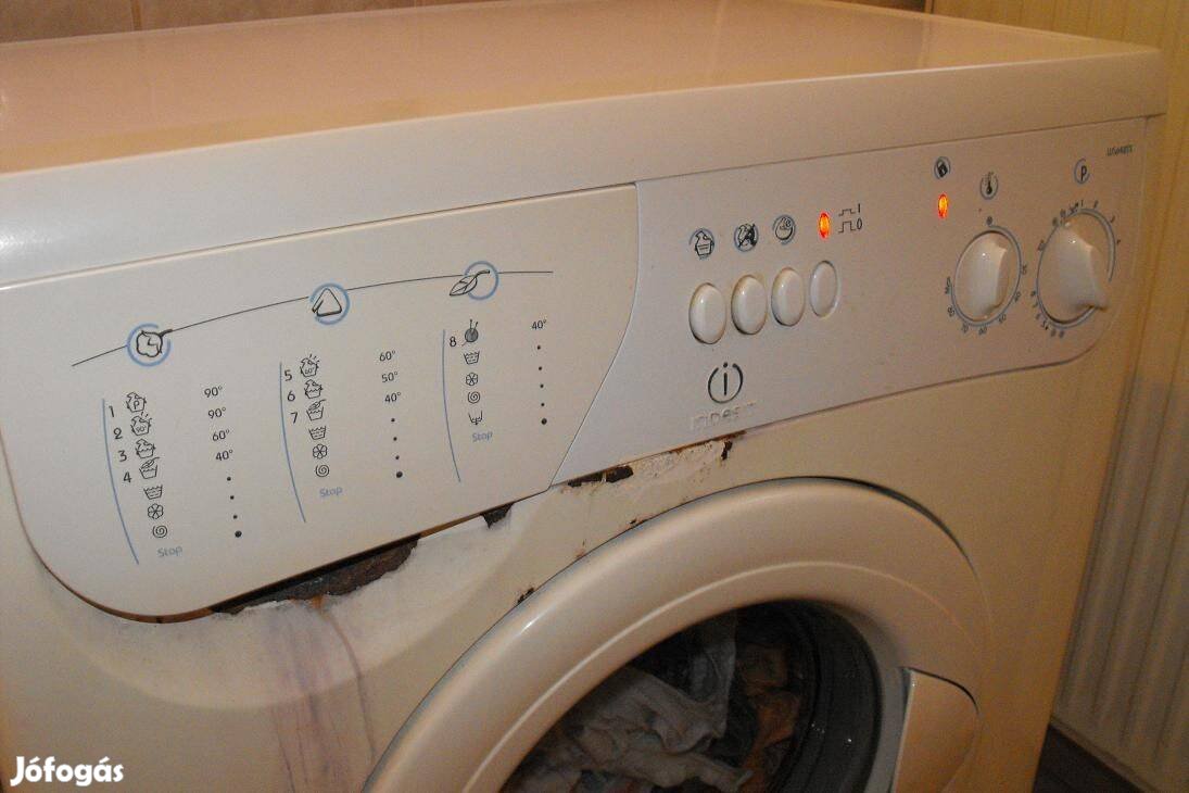 Indesit elöltöltős mosógép alkatrészek WS642TX