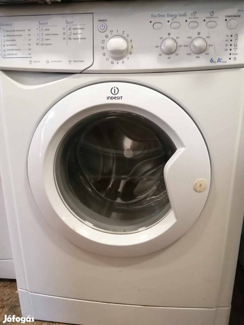 Indesit keskeny A+