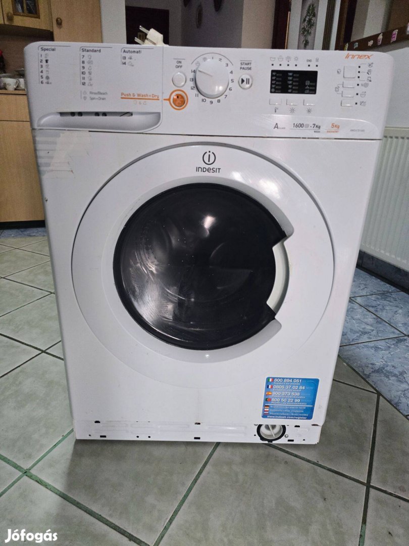 Indesit mosó-szárítógép 8kg ruha 1600 as fordulattal hibátlan működéss