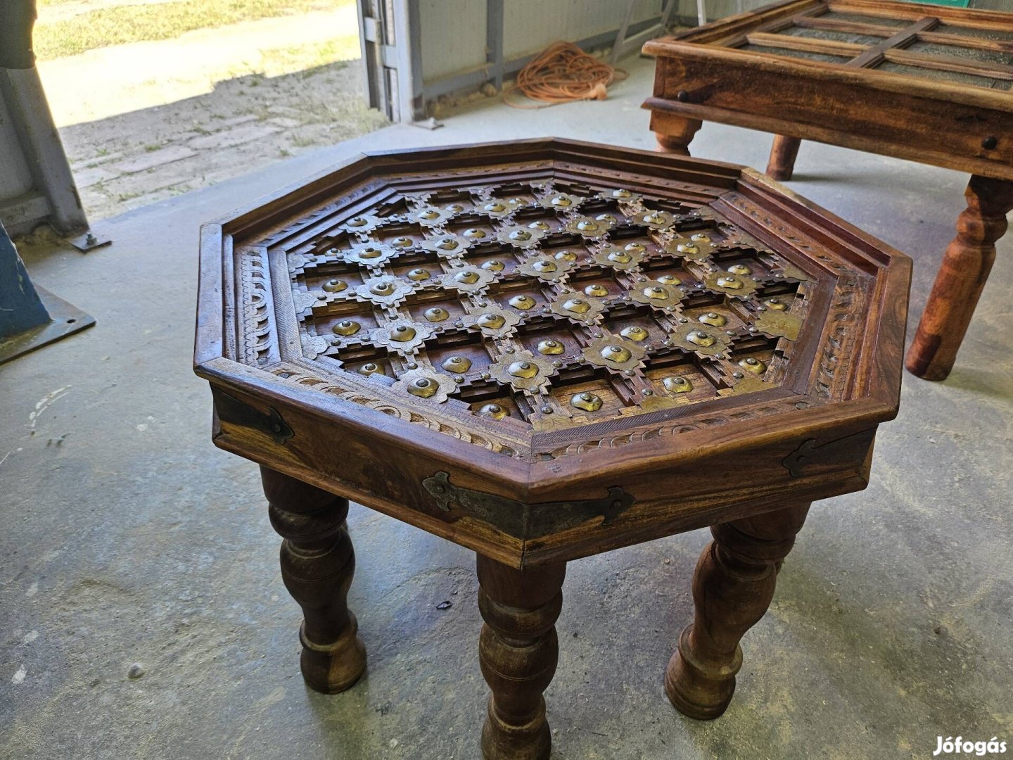 Indiai Rózsafa antik asztal 
