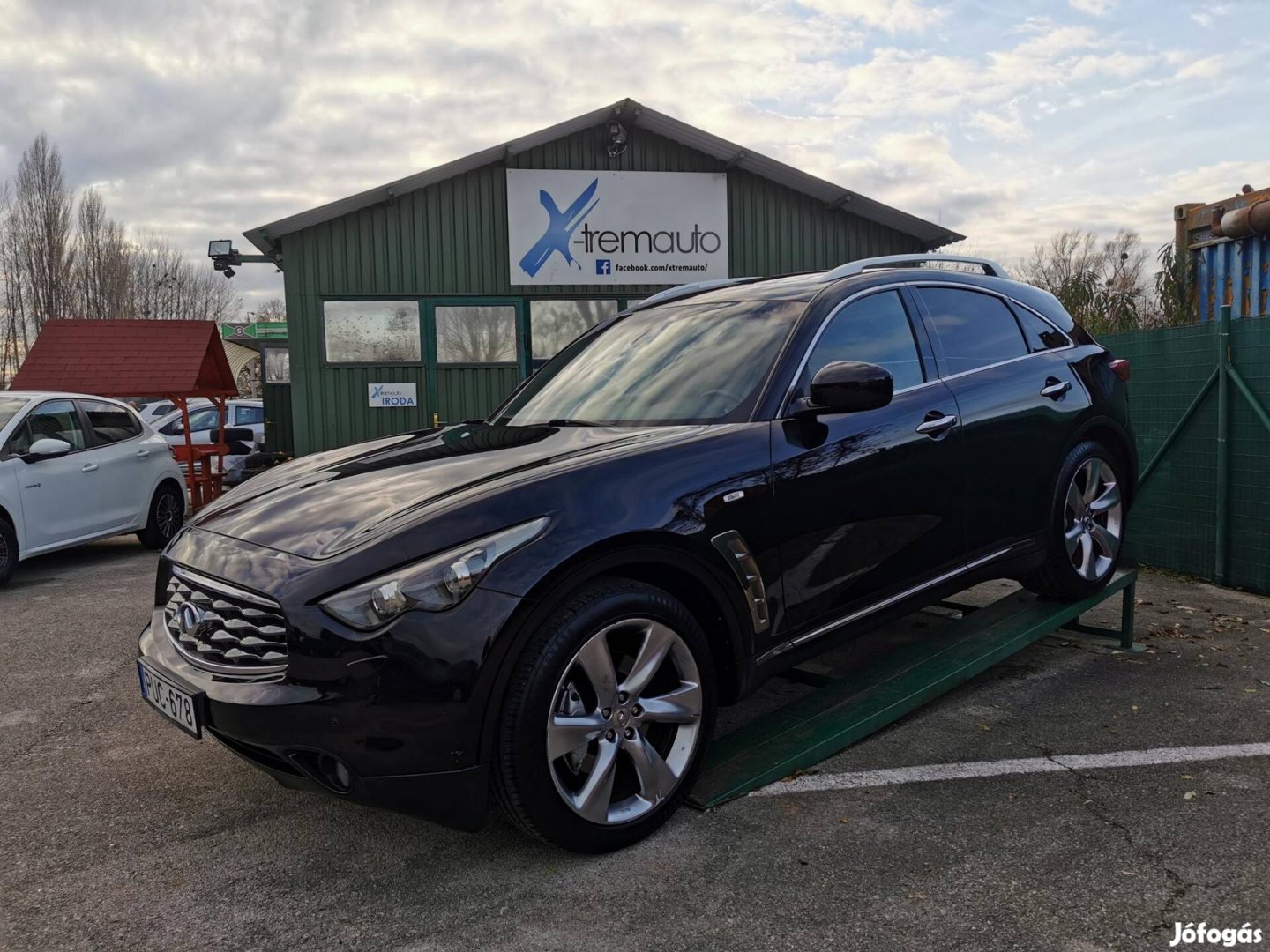 Infiniti FX30d 3.0 V6 S (Automata)