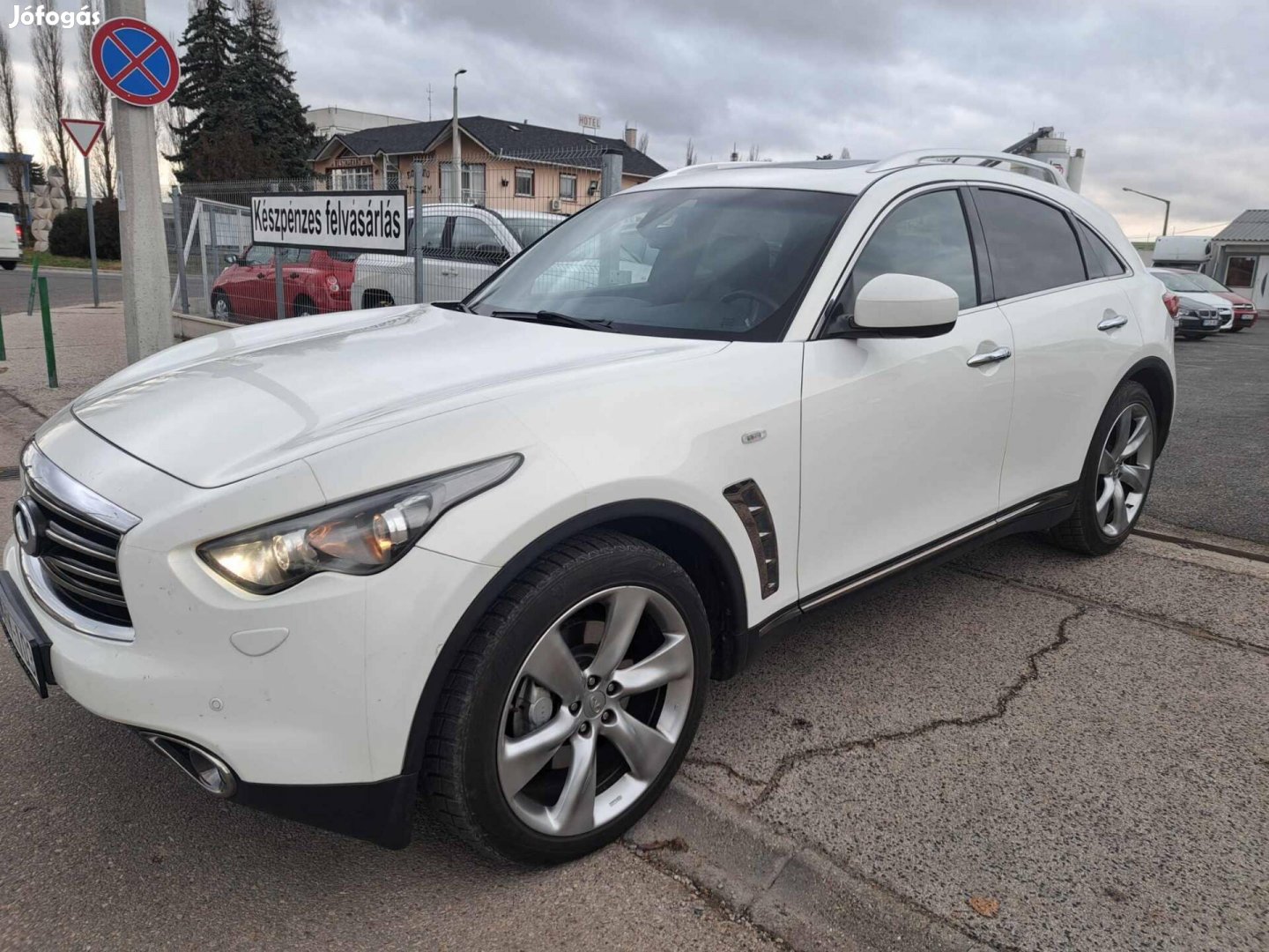 Infiniti FX30d 3.0 V6 S (Automata) Tökéletes Mű...