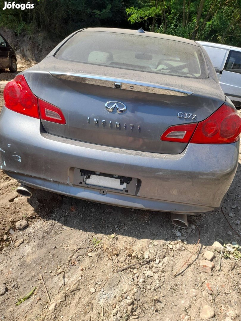 Infiniti G37