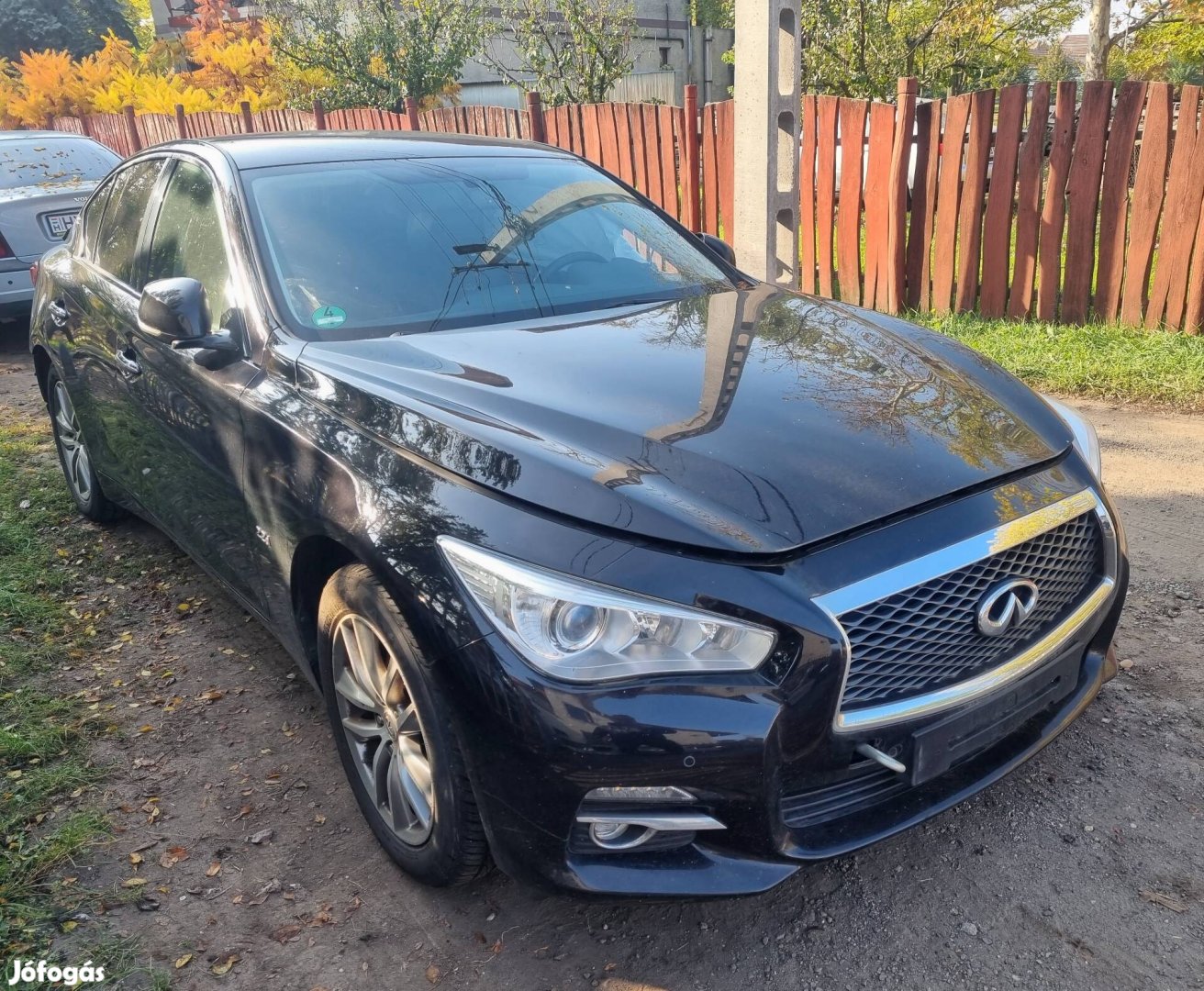 Infiniti Q50 alkatrészek 