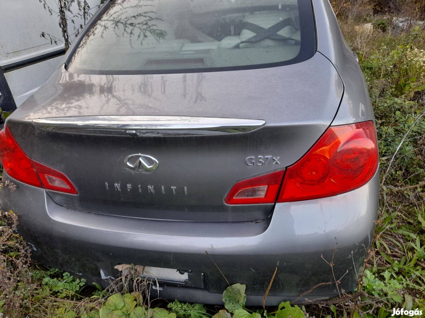 Infiniti g37 alkatrészek