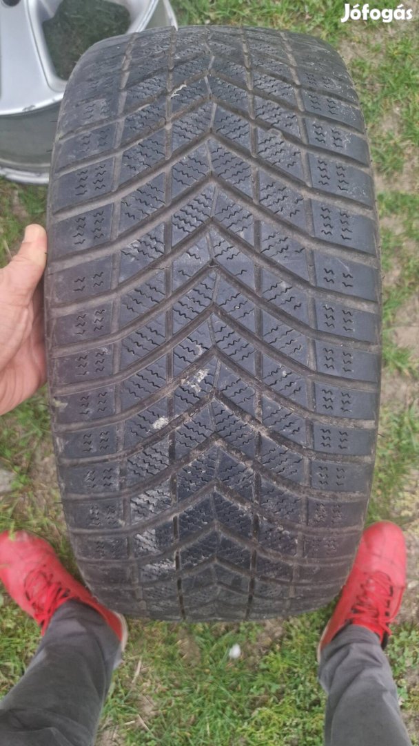 Infinity 225/40R18 _ Winter 2db