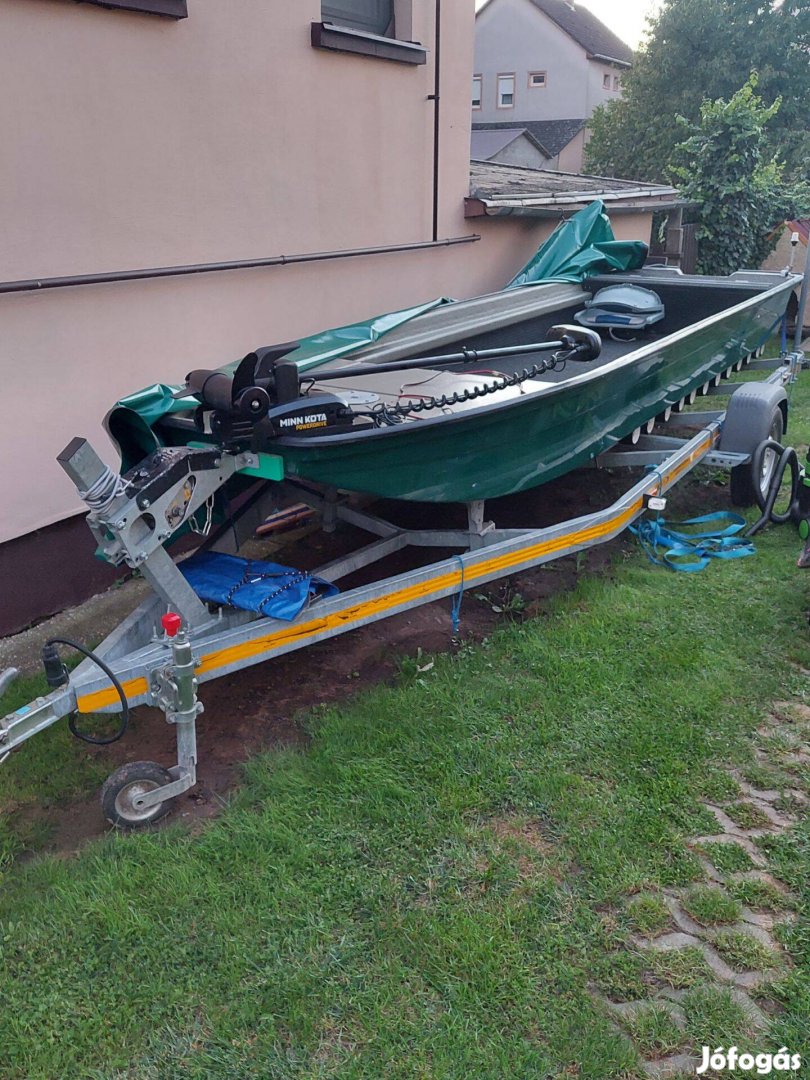 Infinity 550 csónak Honda BF20 Shsu csónakmotor