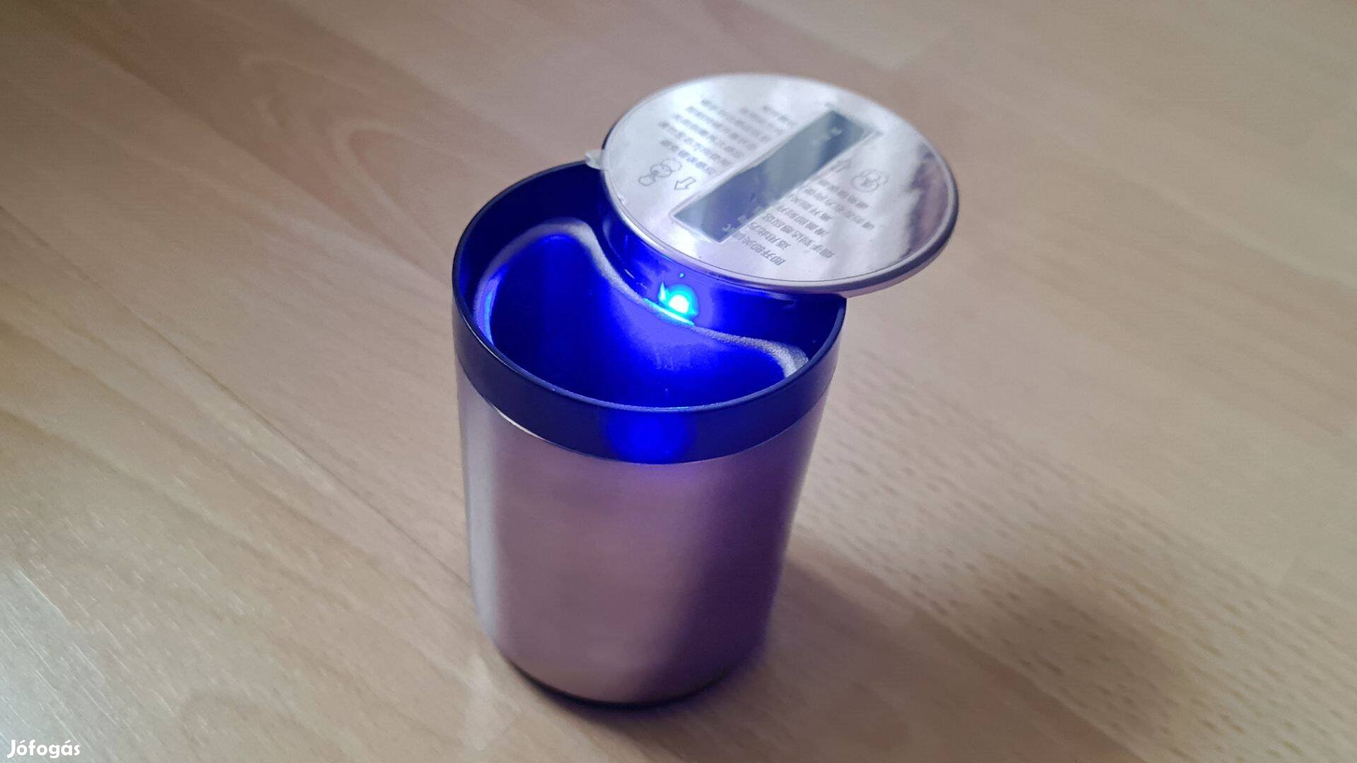 Infra érzékelős LED hamutartó hamutál autóba