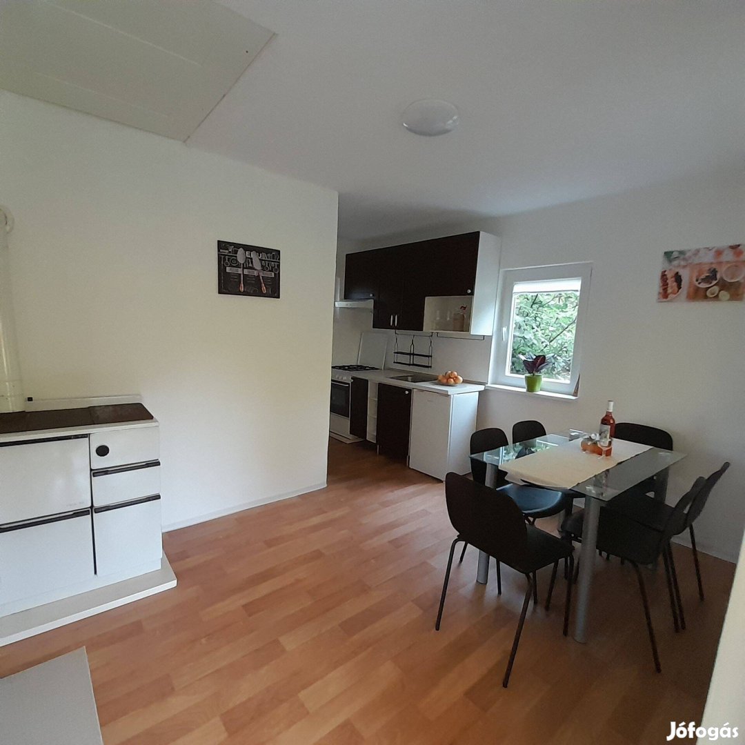 Ingatlan Vác,Nyaraló Vác ,Föld, Hermány