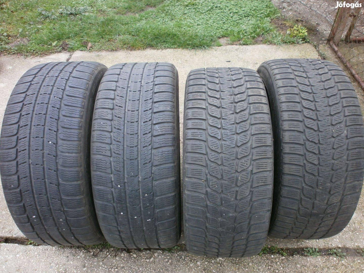 Ingyen Elvihető 225/45 R 17 autógumik