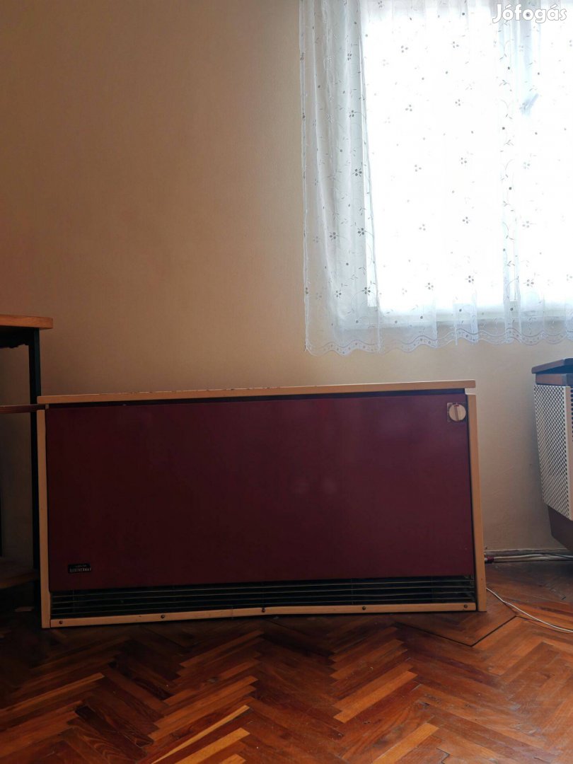 Ingyen elvihető 2 db hőtárolós kályha