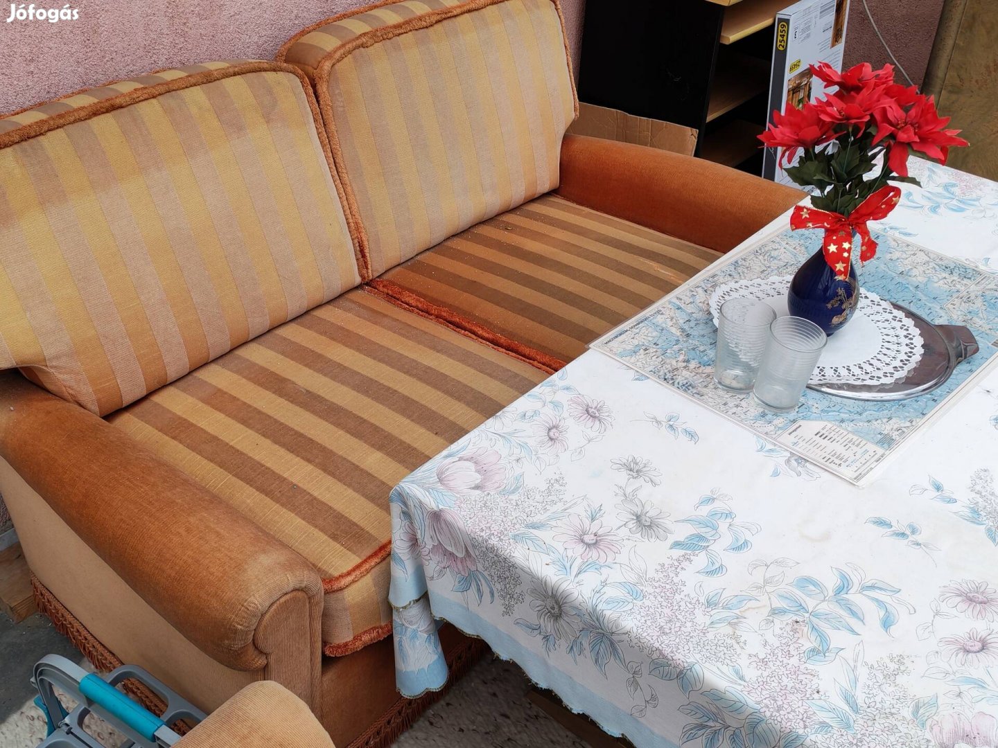 Ingyen elvihető bútorok Lakitelek