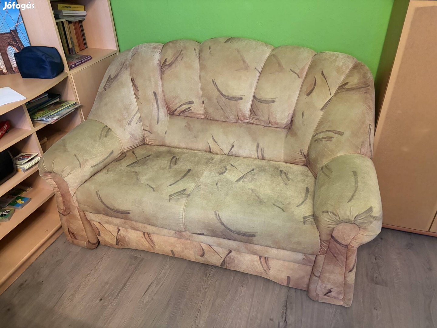 Ingyen elvihető kanapé