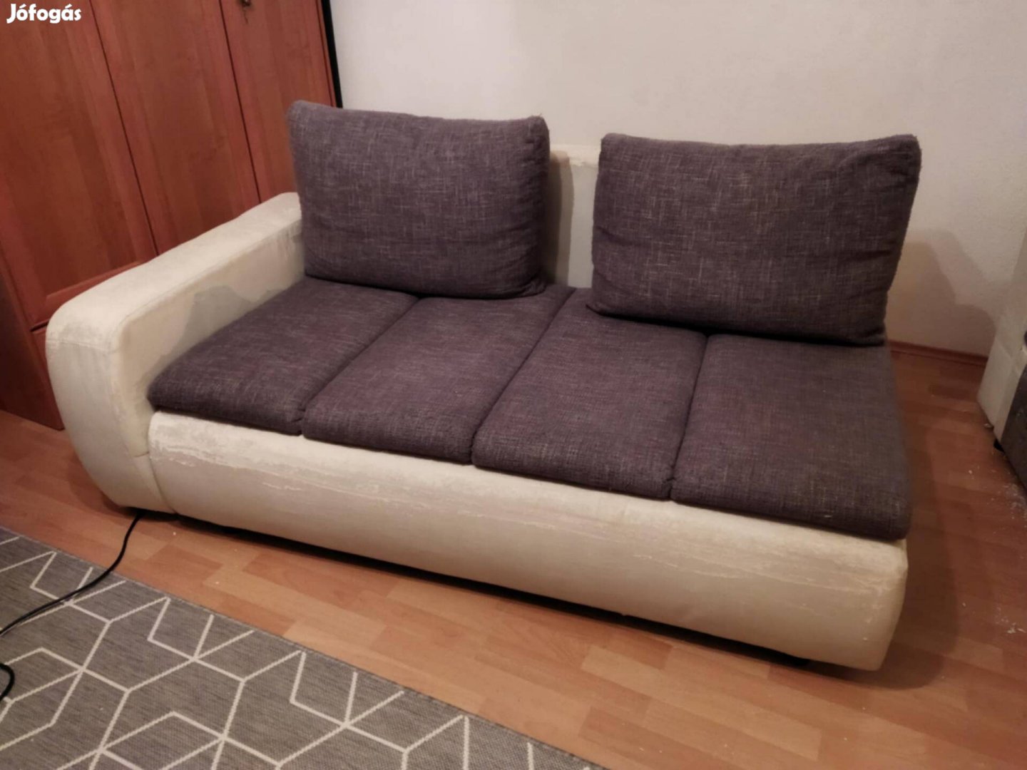 Ingyen elvihető kényelmes ülőgarnitúra